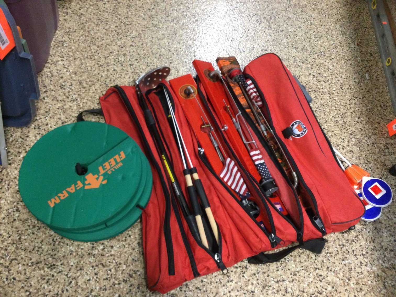 Image for Furniture, Collectibles, Christmas decorations, Household-Main building front