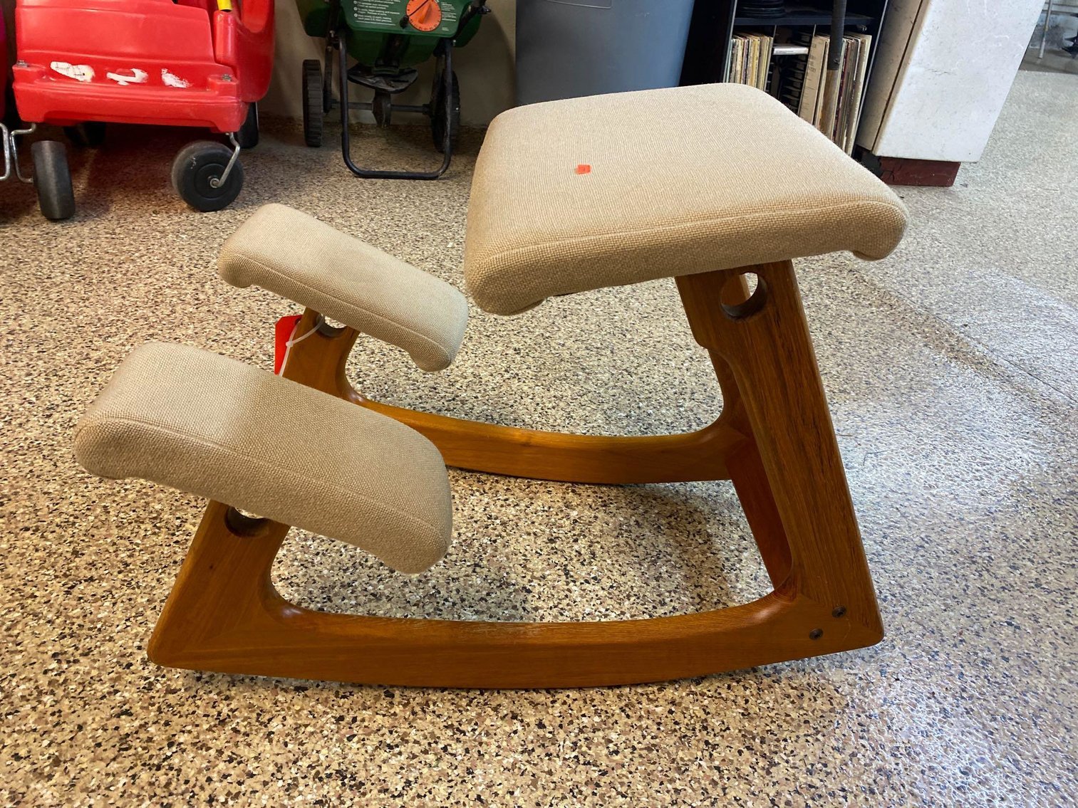 Image for Furniture, Collectibles, Christmas decorations, Household-Main building front