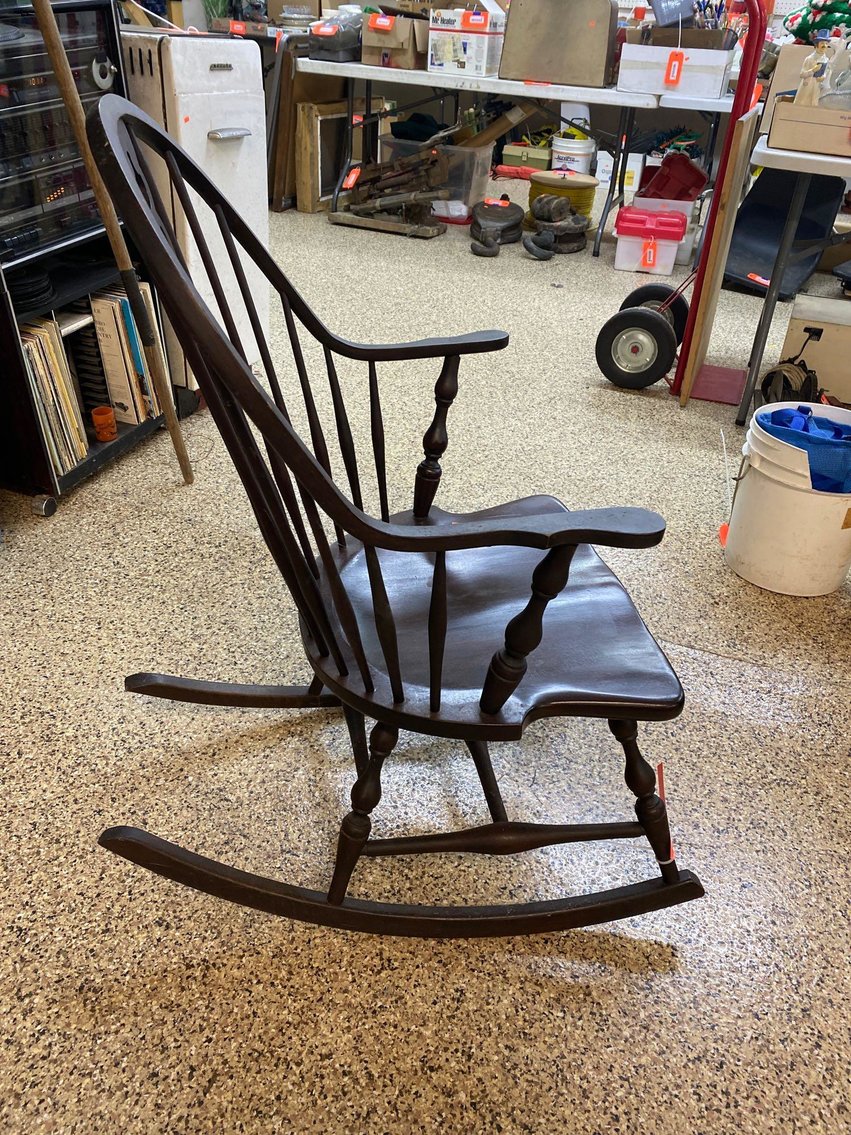 Image for Furniture, Collectibles, Christmas decorations, Household-Main building front