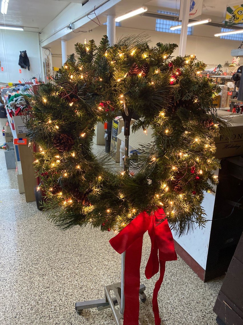 Image for Furniture, Collectibles, Christmas decorations, Household-Main building front