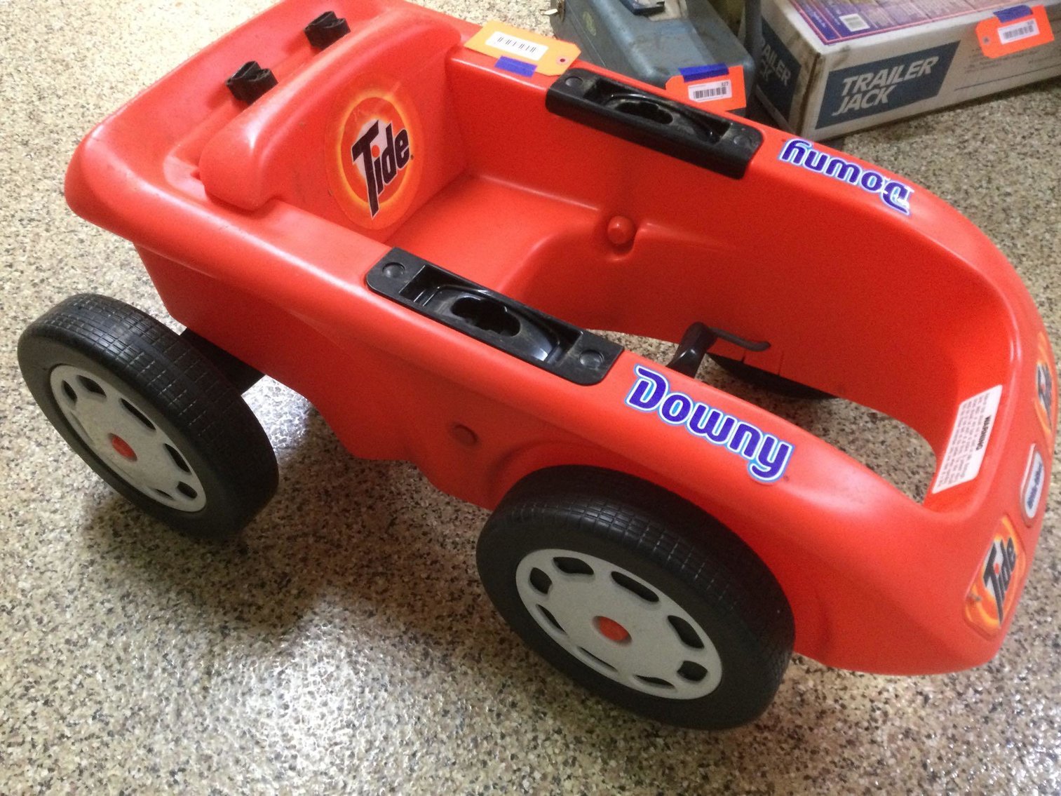 Image for Furniture, Collectibles, Christmas decorations, Household-Main building front