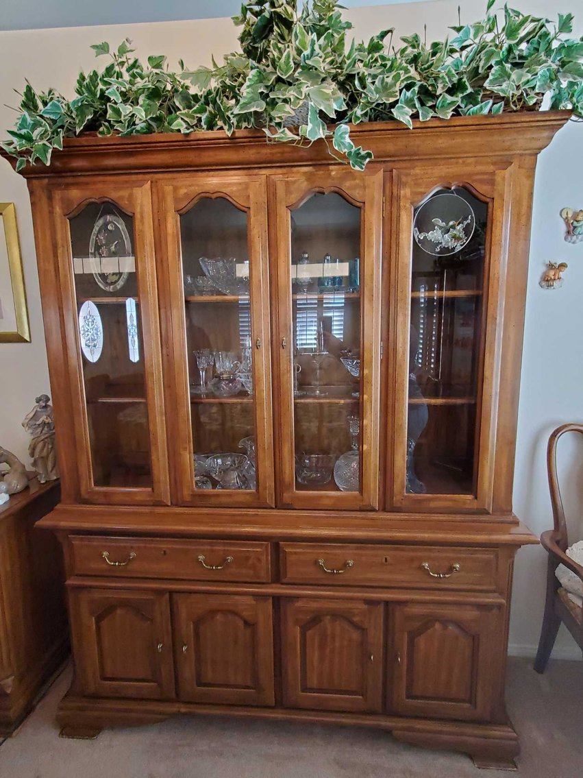 Image for Bid Fast and Last Apple Valley Estate Auction