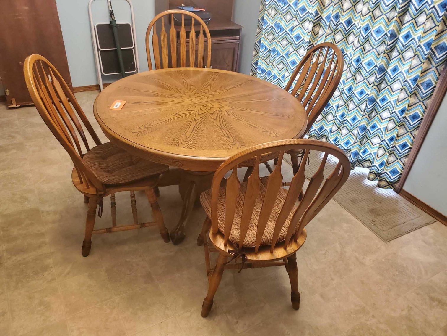 Image for Furniture, Collectibles, Household-Meadow Park Dr