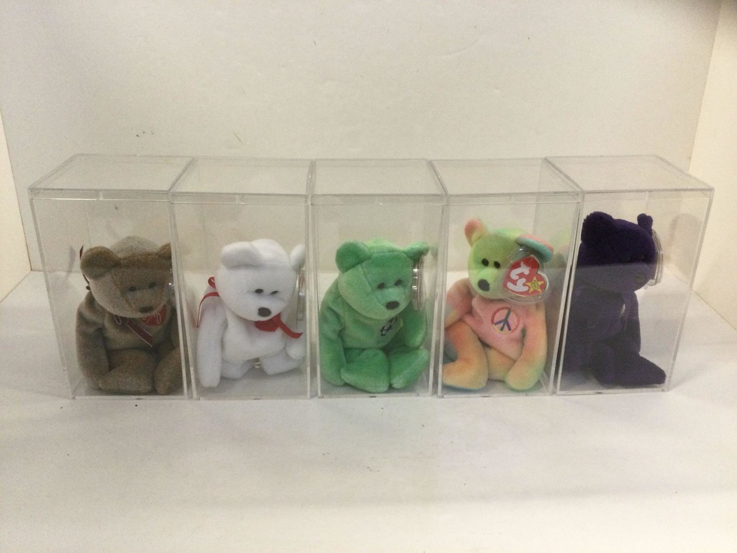 Image for Autographs, Sports related. Furniture, Collectibles-Main building back half