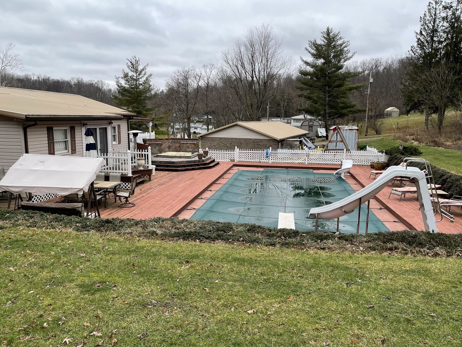 Image for 5-Bedroom Home w/3-Stall Garage