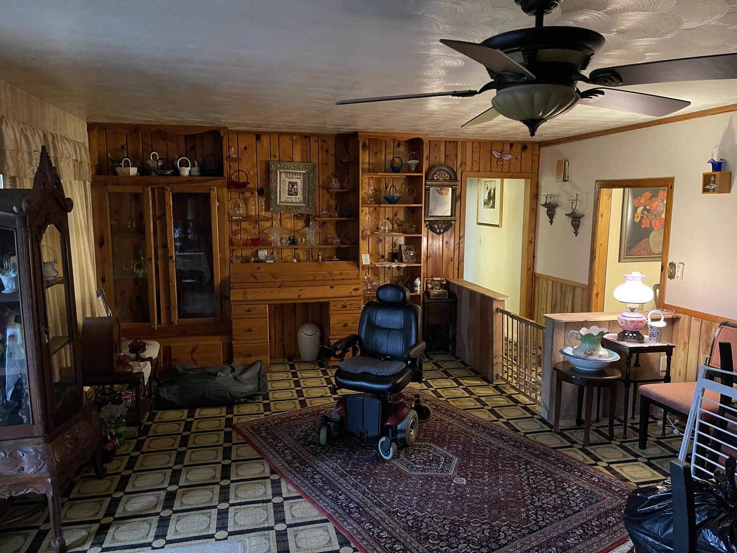 Image for 5-Bedroom Home w/3-Stall Garage