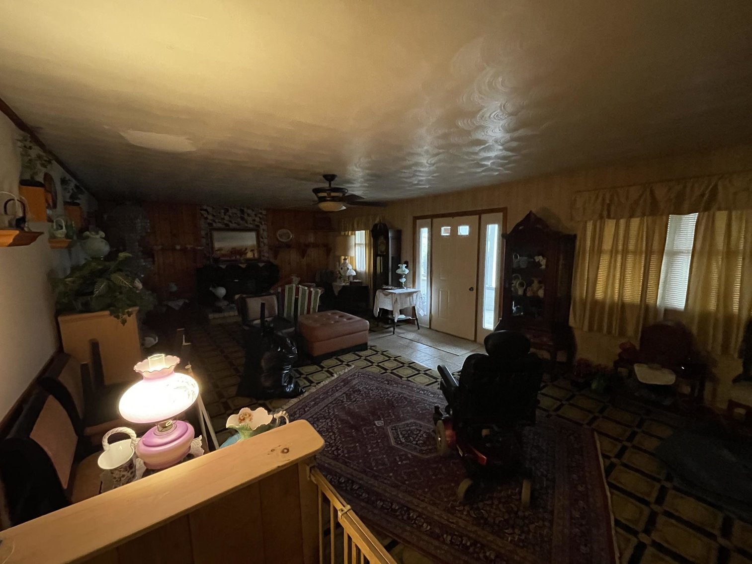 Image for 5-Bedroom Home w/3-Stall Garage