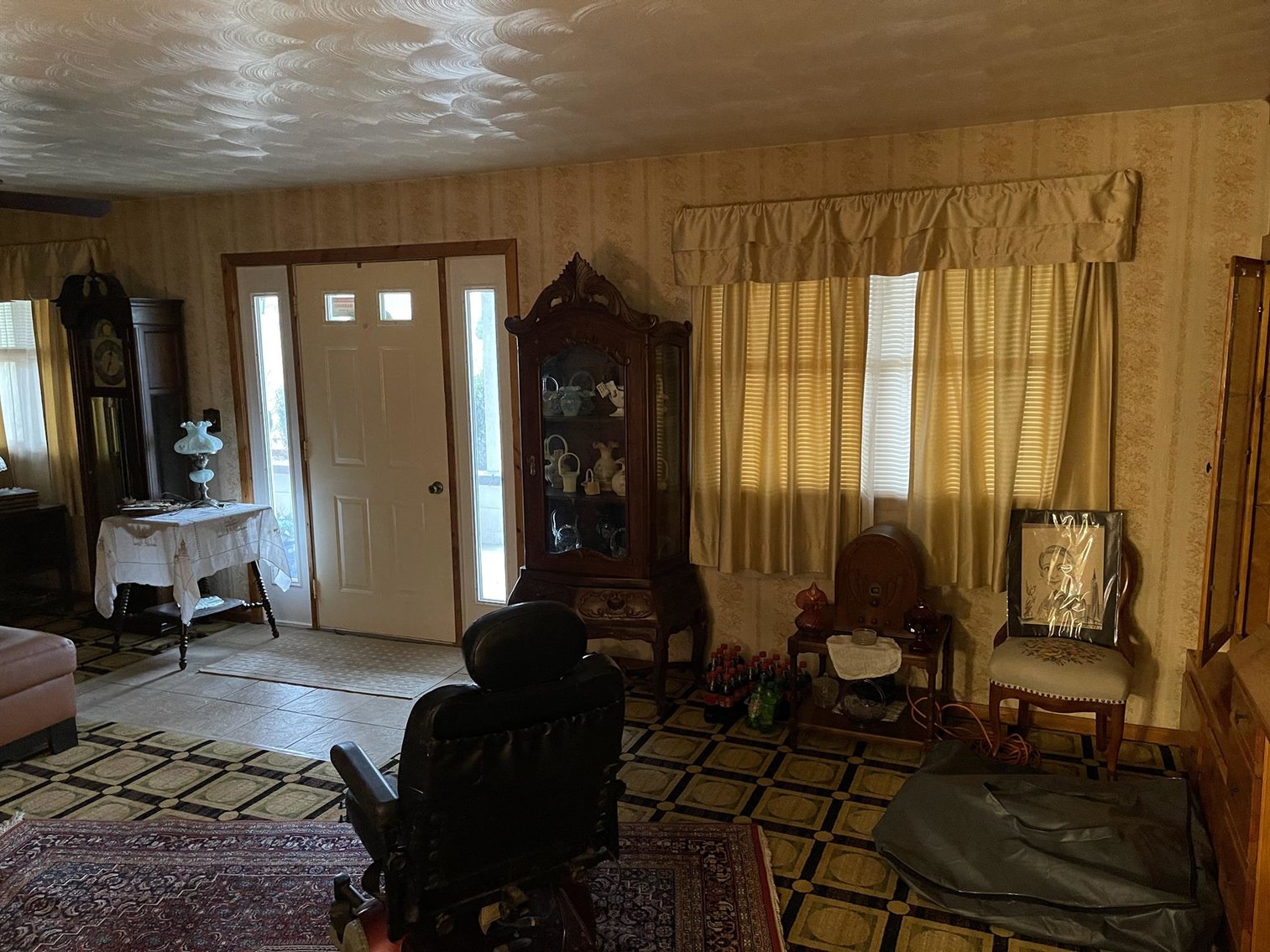 Image for 5-Bedroom Home w/3-Stall Garage