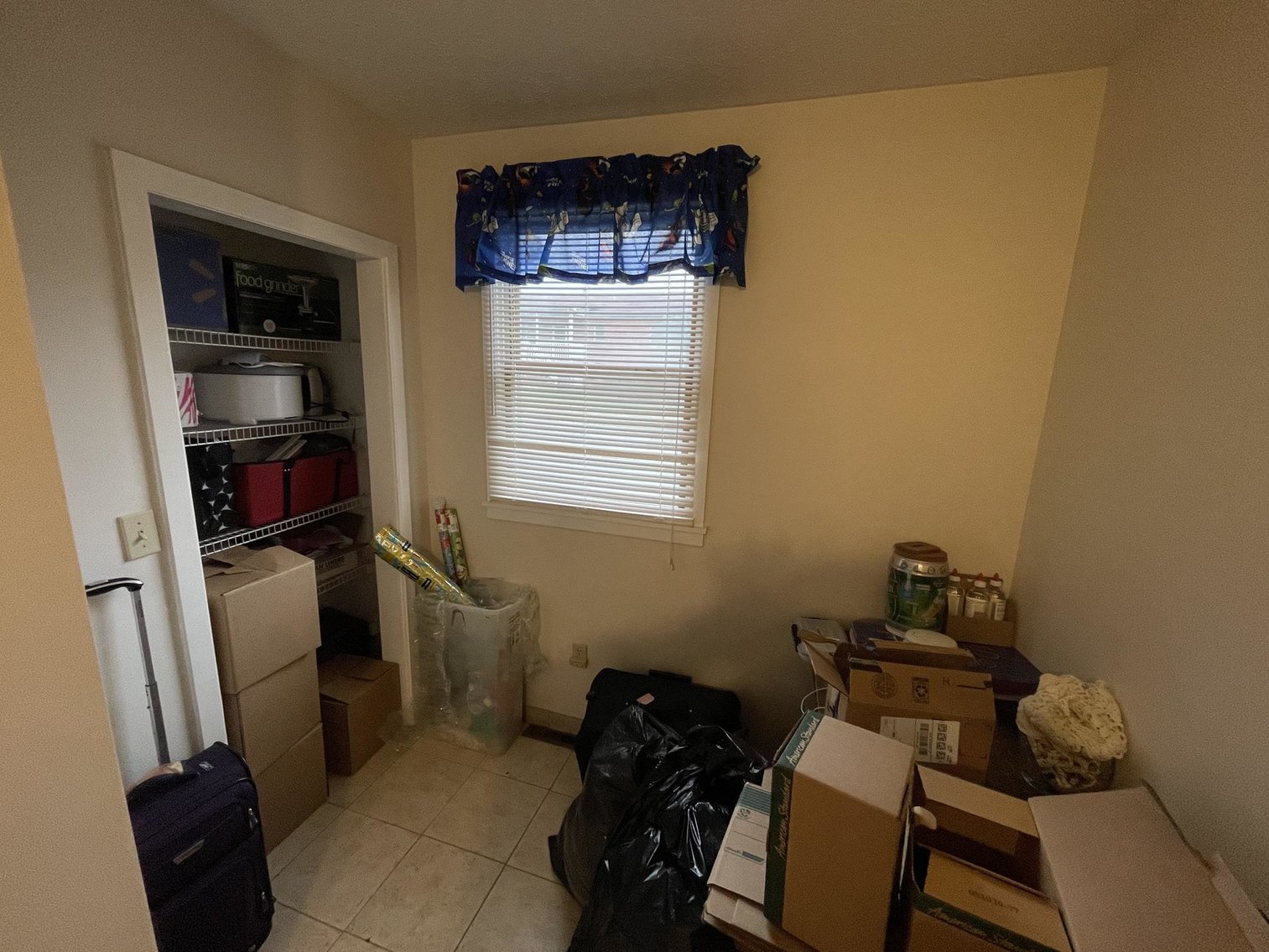 Image for 5-Bedroom Home w/3-Stall Garage