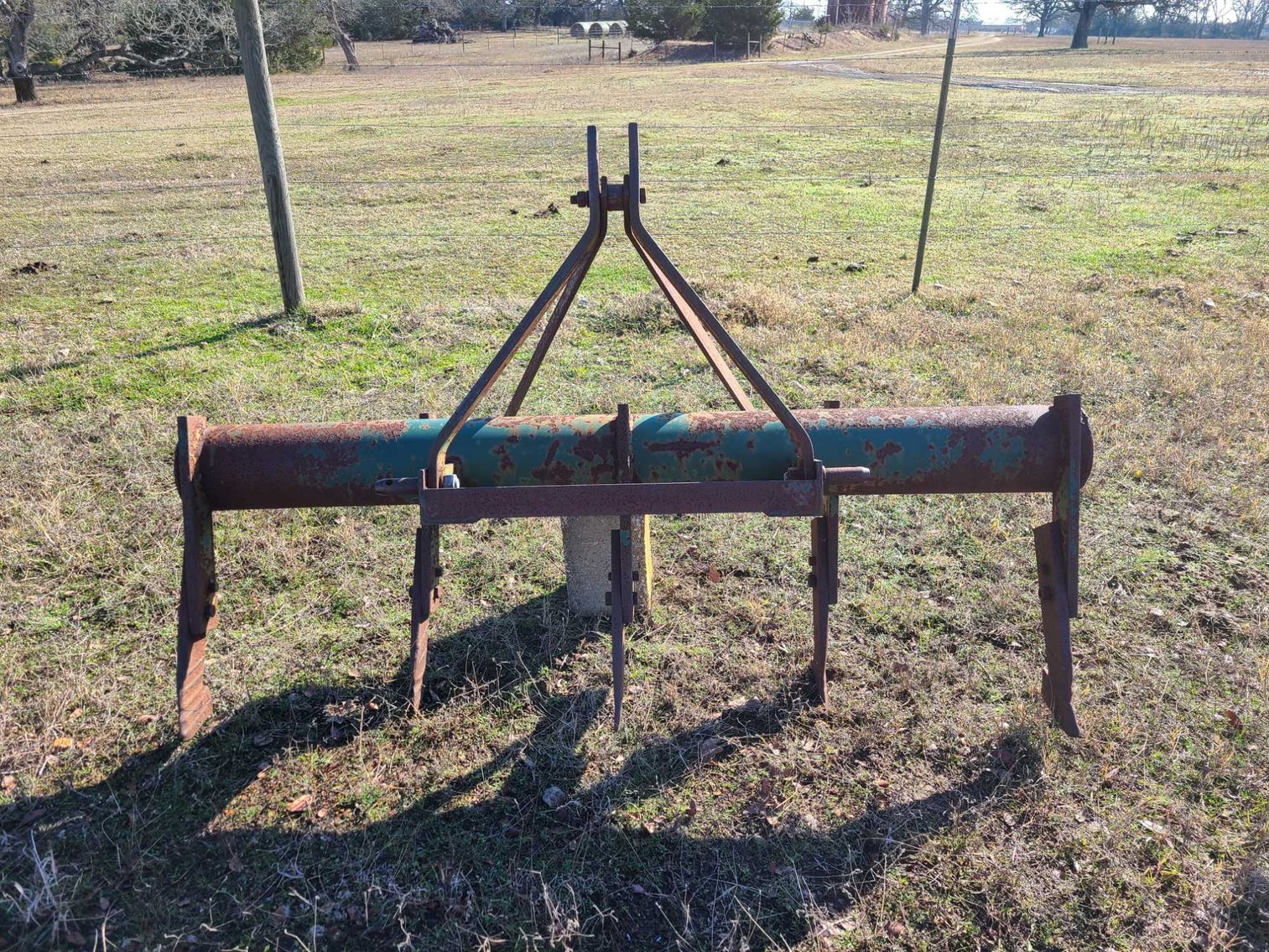 Giddings Online Auction