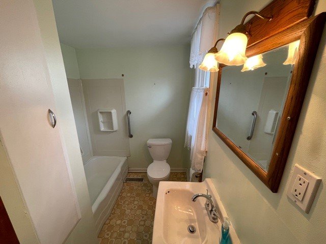 Image for ABSOLUTE AUCTION! 6764 MAPLEWOOD AVE