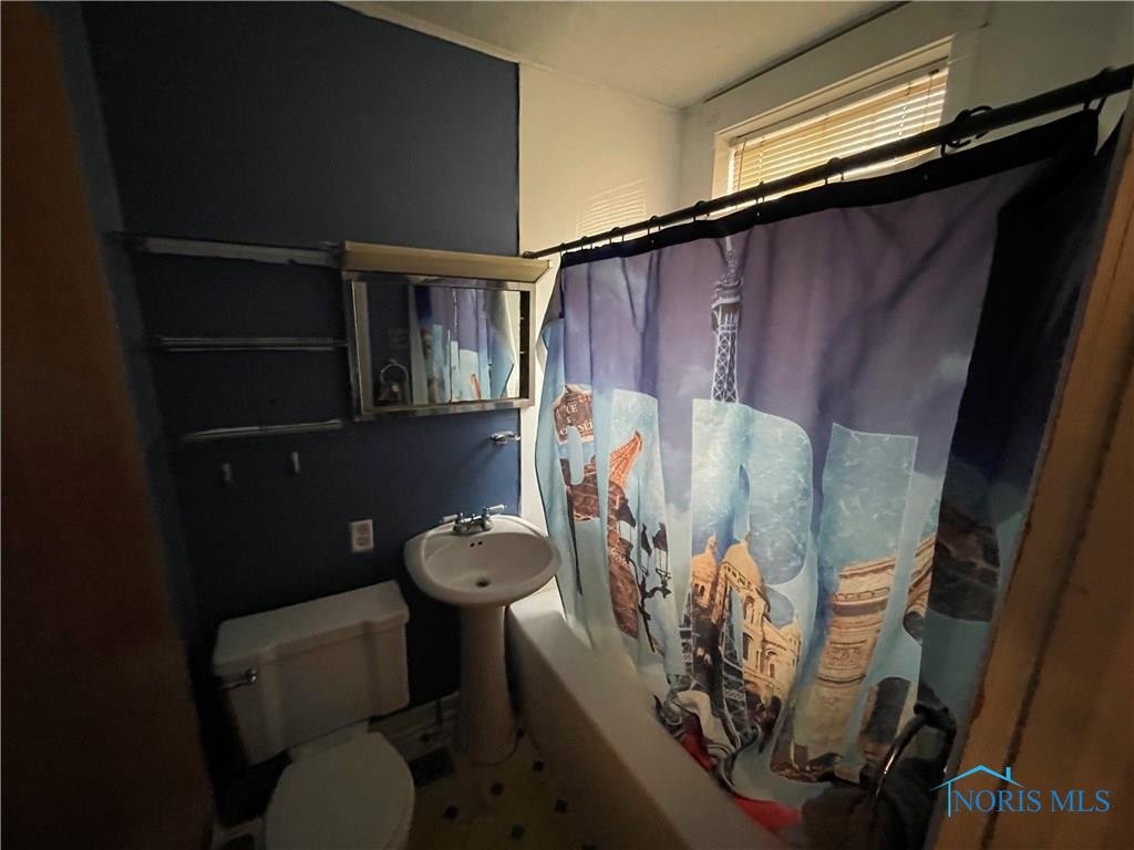 Image for MINIMUM BID AUCTION $50,000! 650 STRONG ST