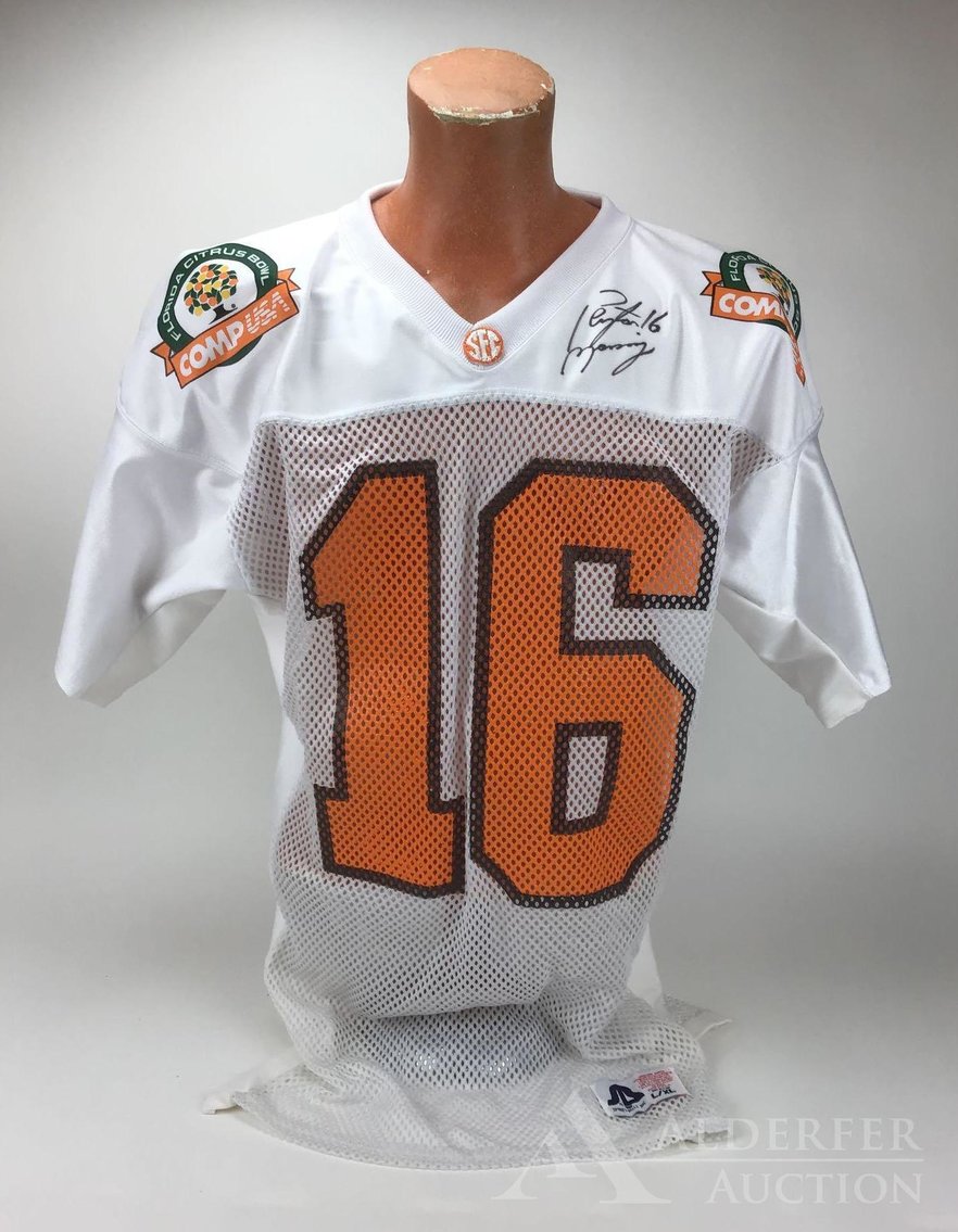 Image for Sports Memorabilia | January 26, 2021 at 8:00 PM
