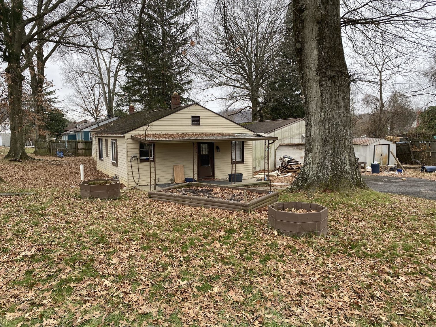 Image for SOLD $107,250 - 4 Bedroom, 1.5 Bath Home