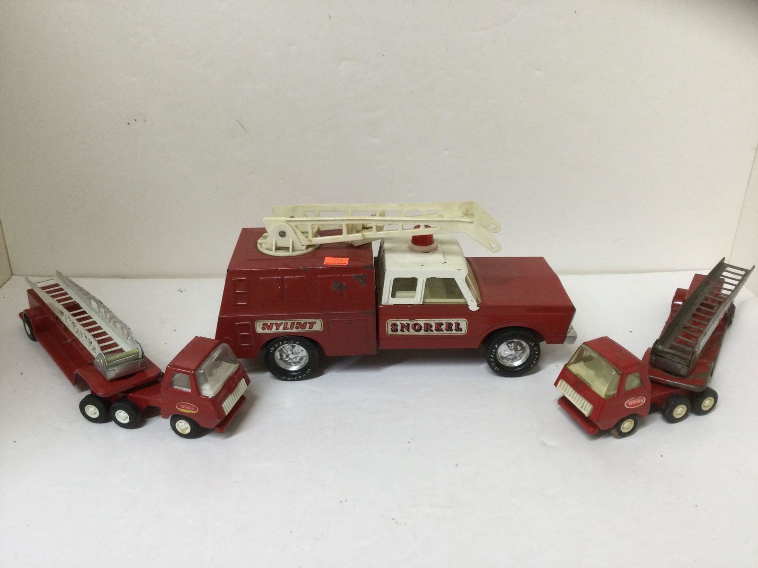 Image for Furniture, Collectibles, Household-Main building front half