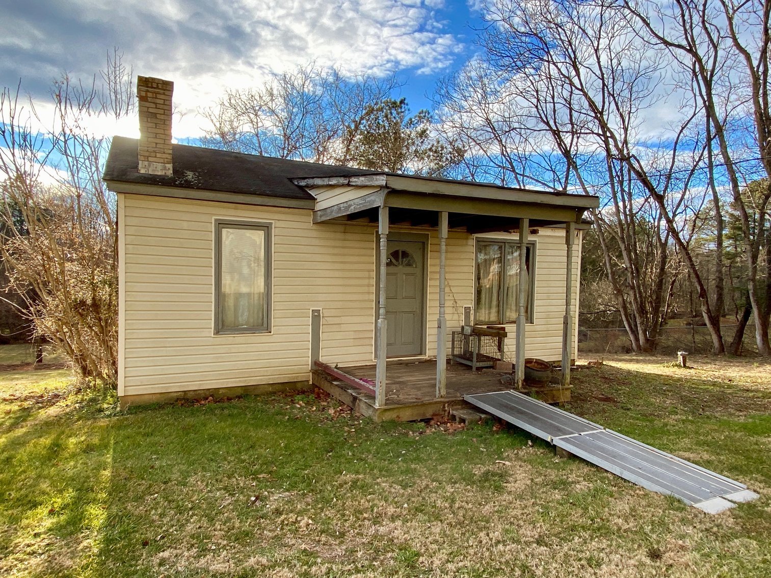 Image for 3 BR/2.5 BA Home on 1.37 +/- Acres w/Barn/Shop & Cottage--Fauquier County, VA