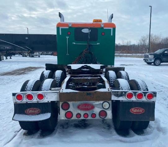 2006 Peterbilt 379 Semi With Cat C15 550 HP