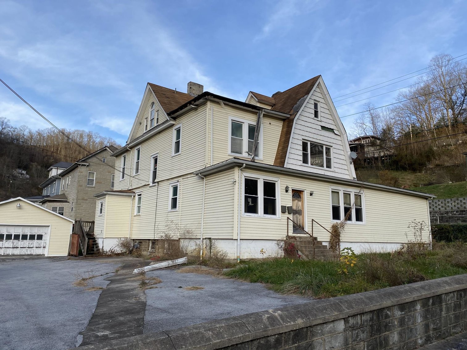 Image for SOLD $55,000 - 4-Unit Apartment Building