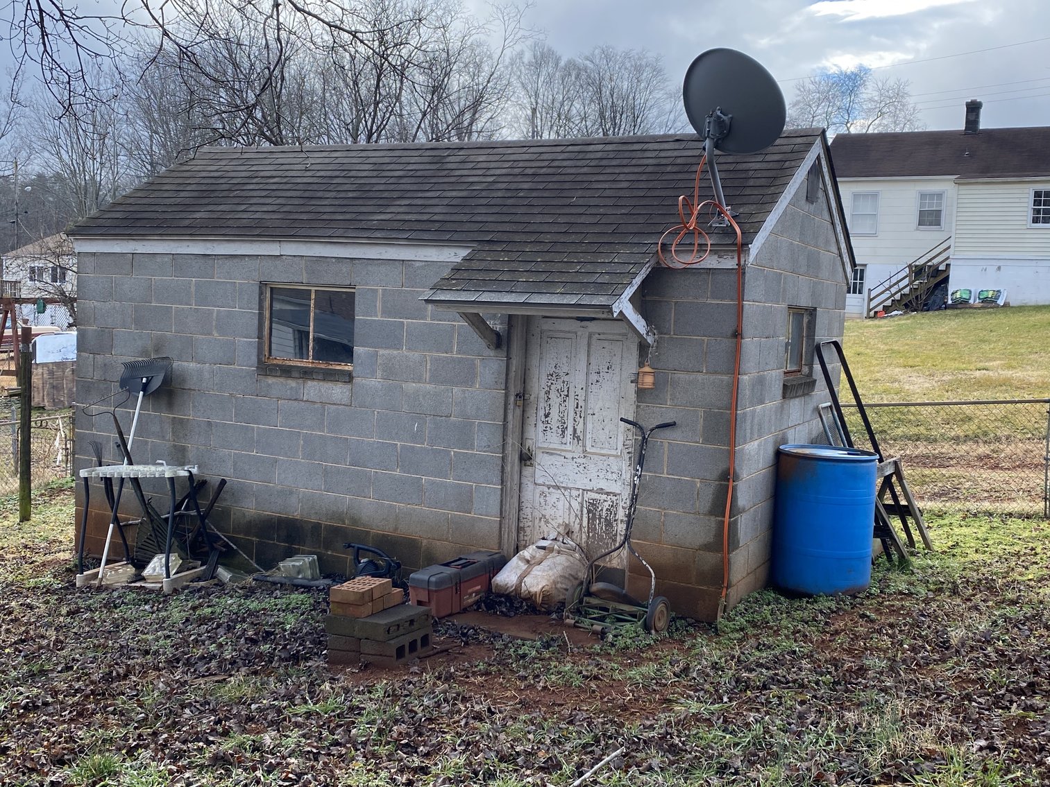 Image for 2 BR/1 BA Investment Property Minutes From UVA, Hospitals & I-64--SELLS to the HIGHEST BIDDER!!