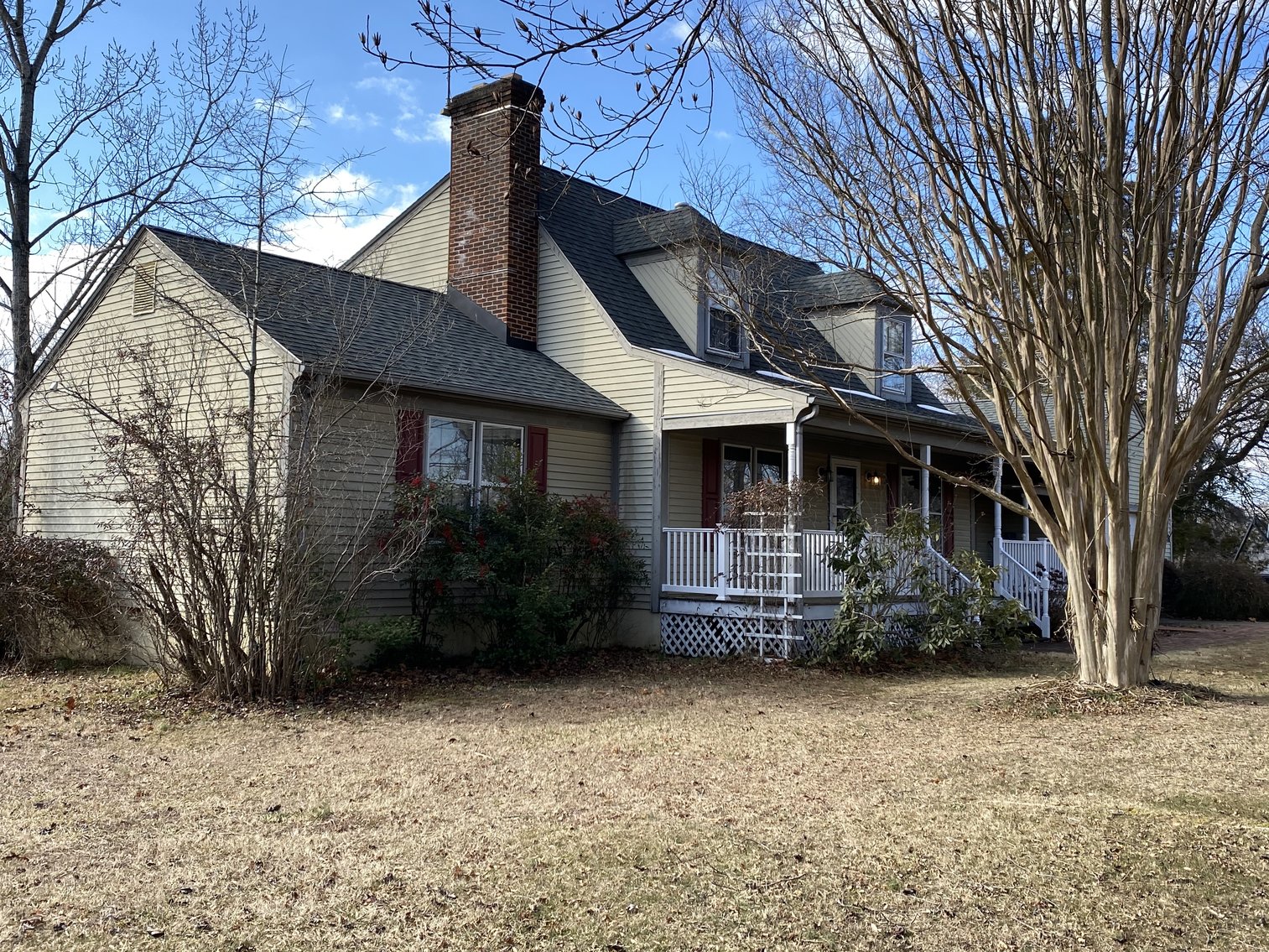 3 BR/2.5 BA Home on 1.37 +/ Acres & CottageFauquier County, VA