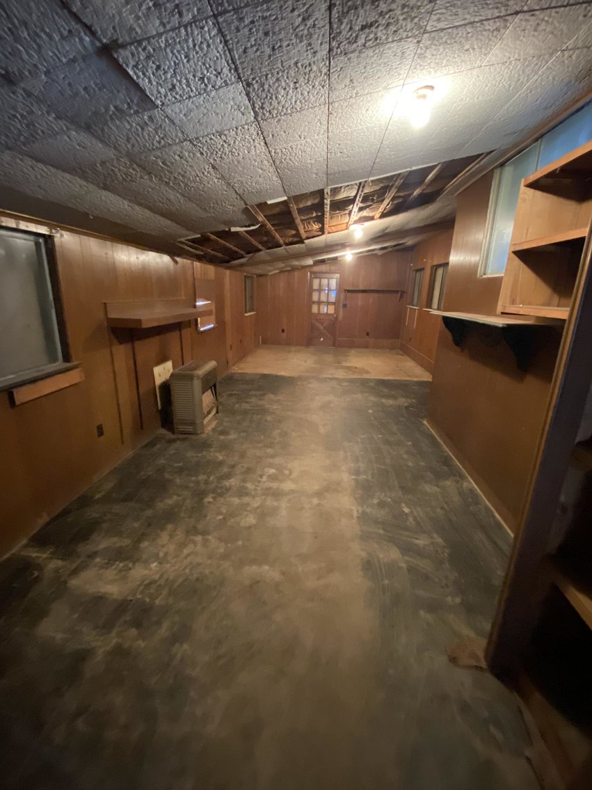 Image for SOLD $25,575 - Spacious 2-Bedroom with Additional Garage