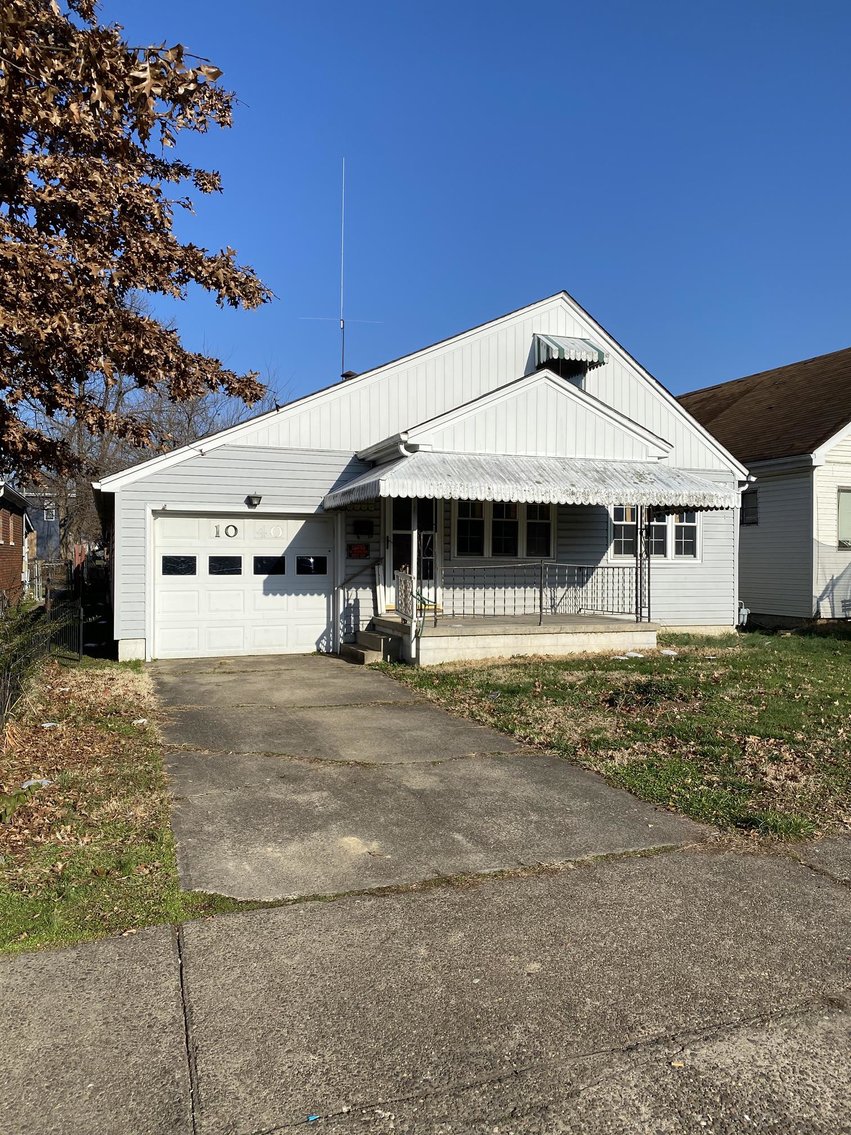 Image for SOLD $25,575 - Spacious 2-Bedroom with Additional Garage