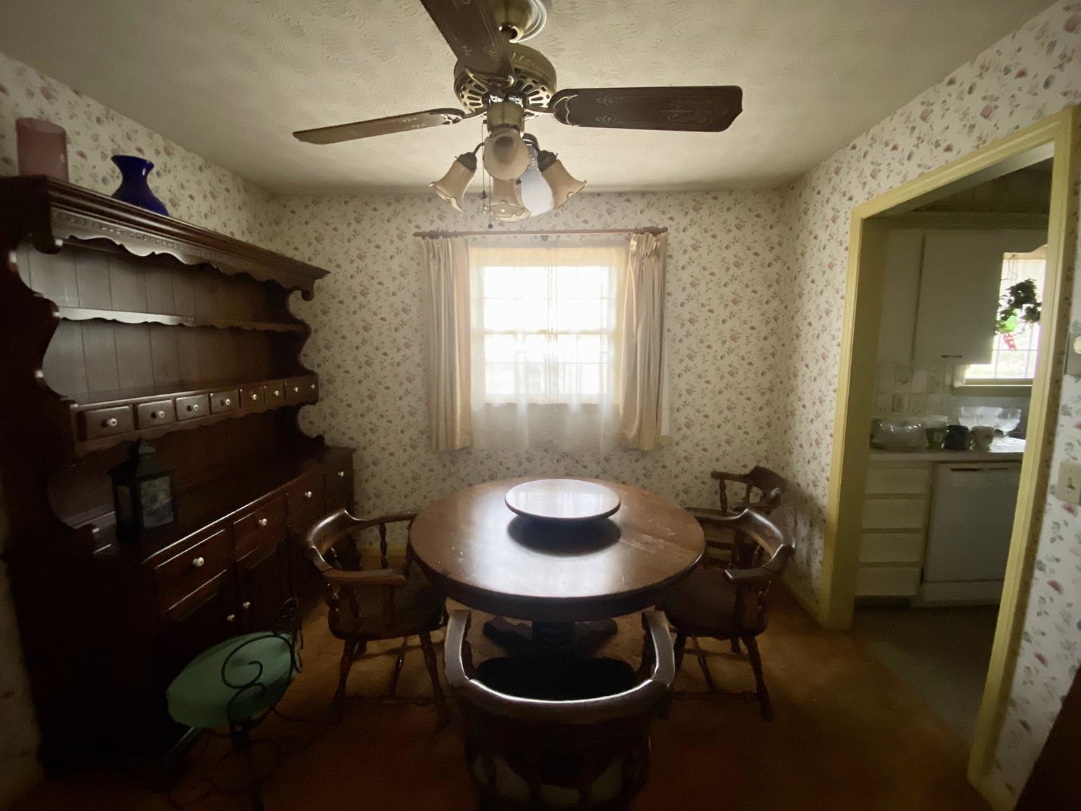 Image for SOLD $43,120 - 3 Bedroom in Elkview Being Sold to the Highest Bidder