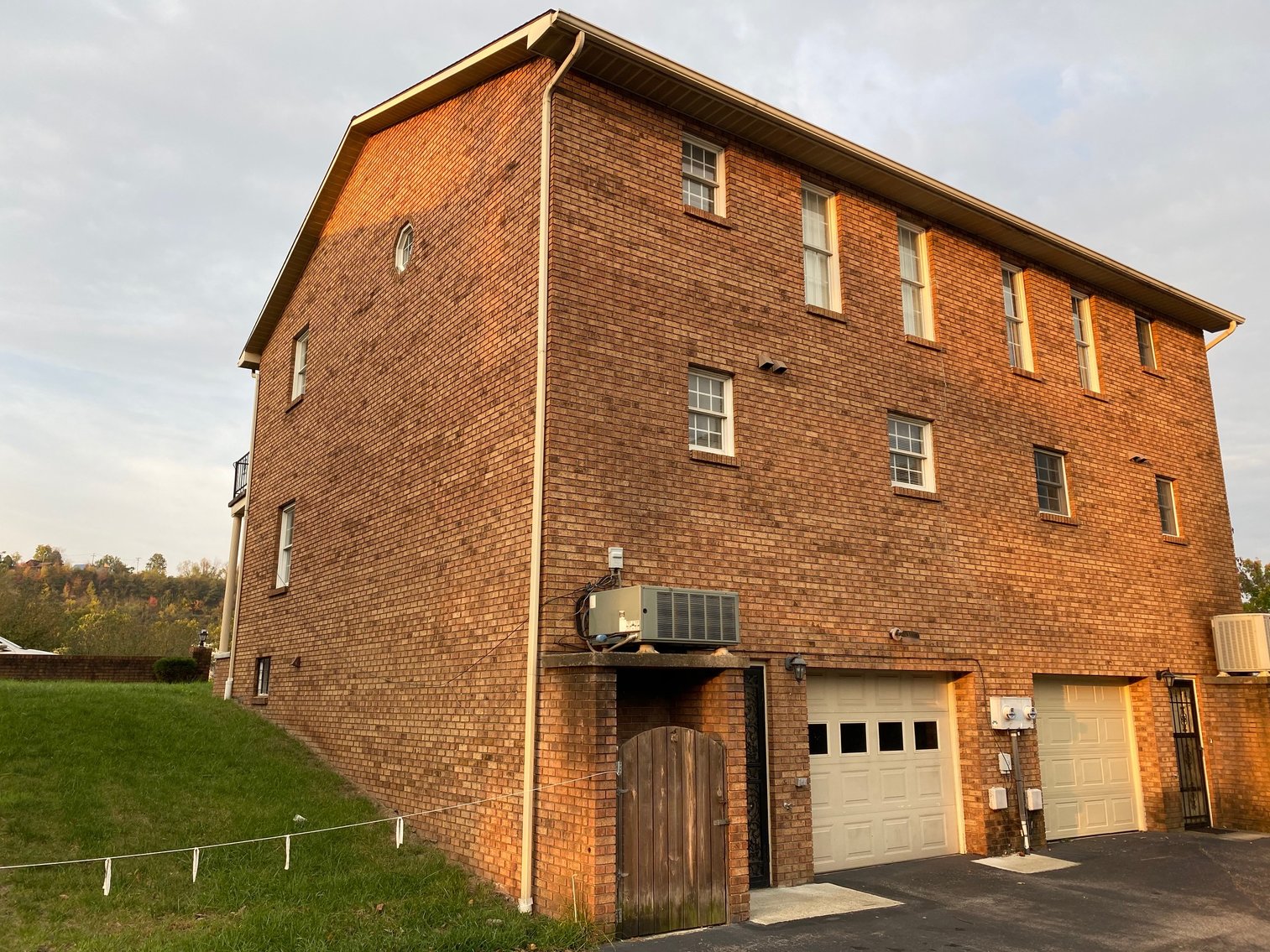 Image for SOLD $99,000 - Large Townhome Overlooking the Kanawha River