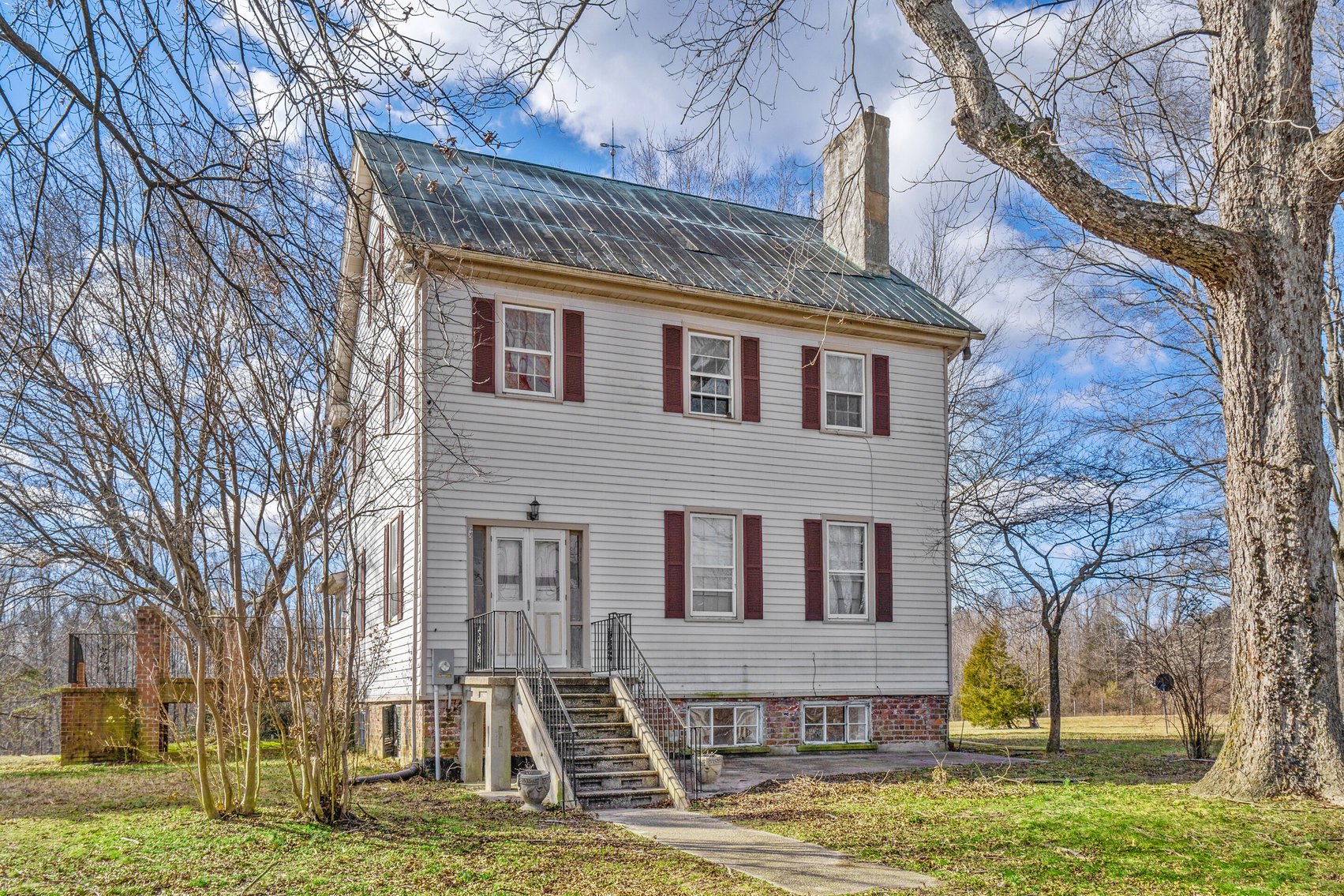 Image for 109 +/- Acres w/3 BR/2 BA  Farm House, Outbuildings & Grapevines/Vineyard--Essex County, VA