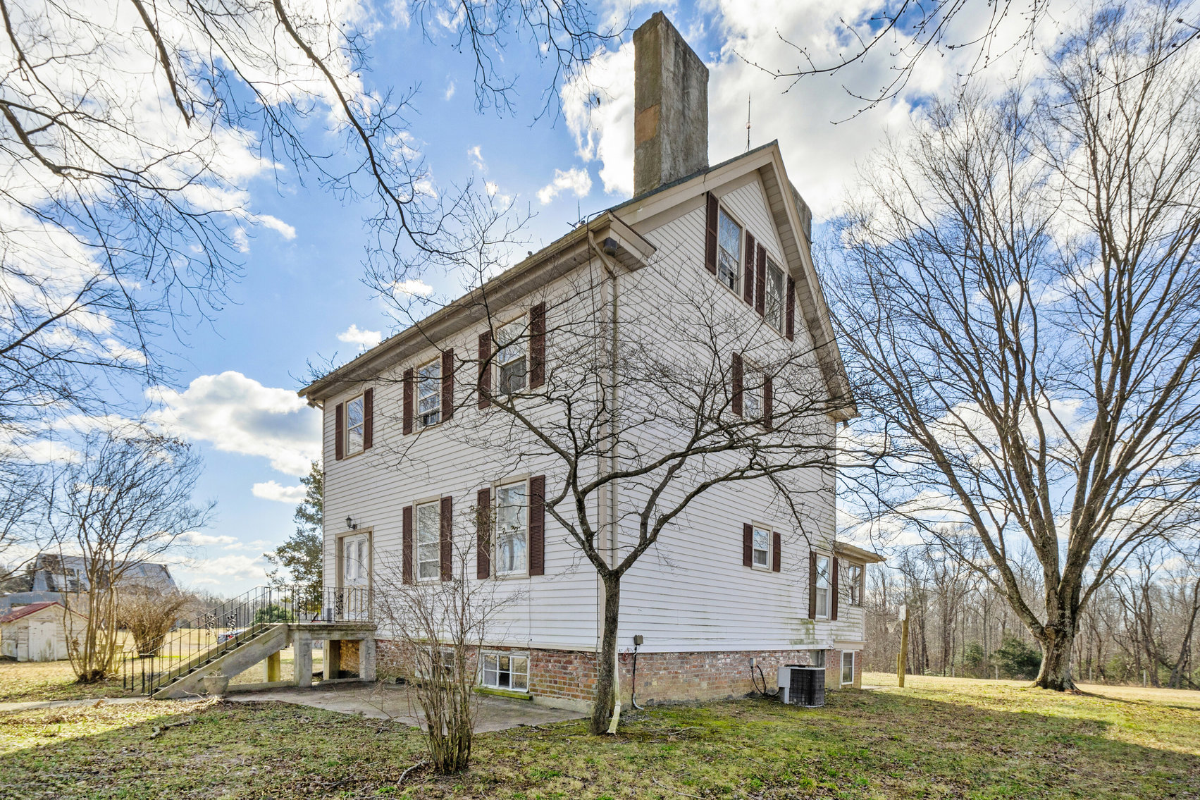 Image for 109 +/- Acres w/3 BR/2 BA  Farm House, Outbuildings & Grapevines/Vineyard--Essex County, VA