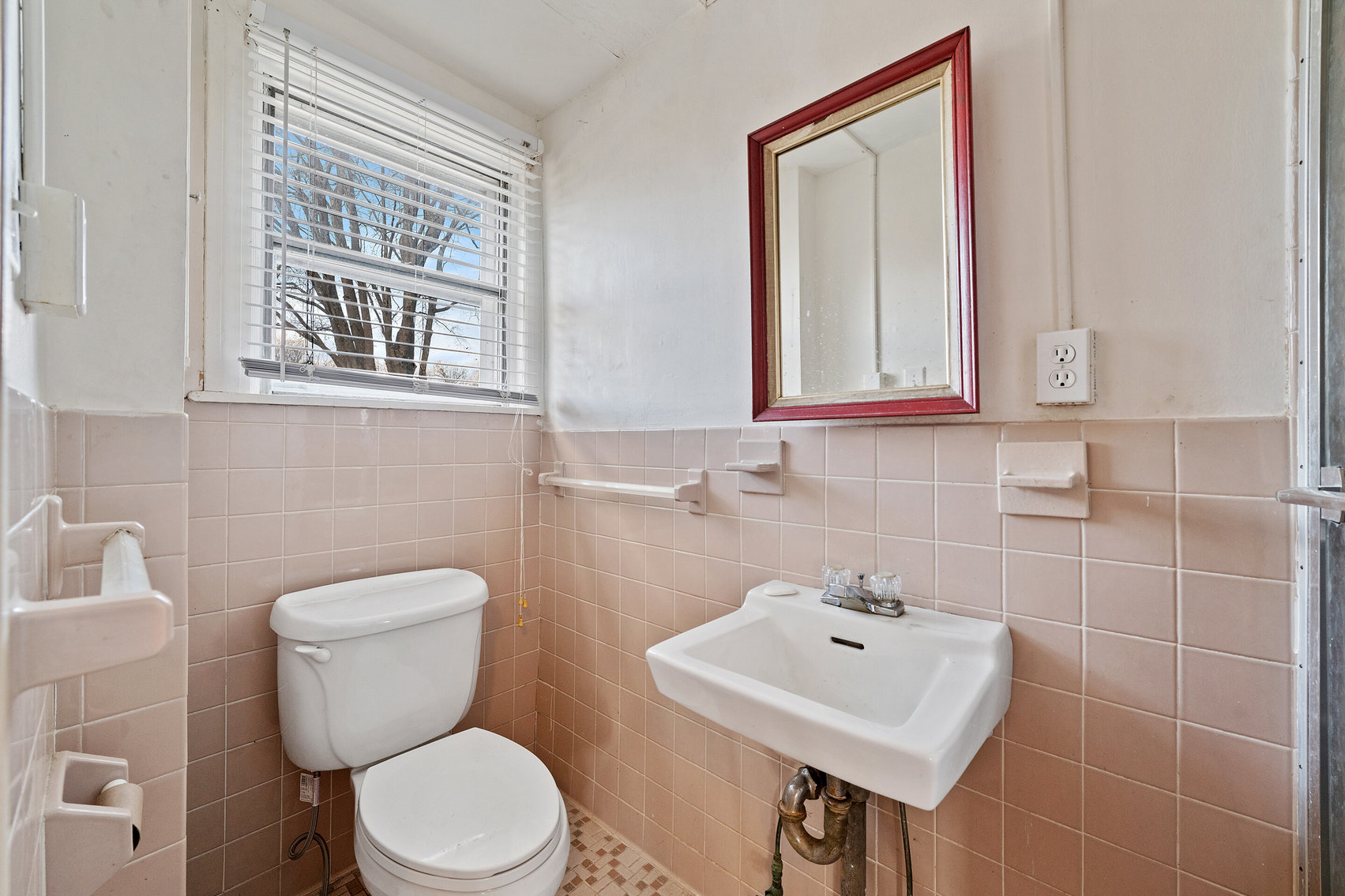 Image for 109 +/- Acres w/3 BR/2 BA  Farm House, Outbuildings & Grapevines/Vineyard--Essex County, VA