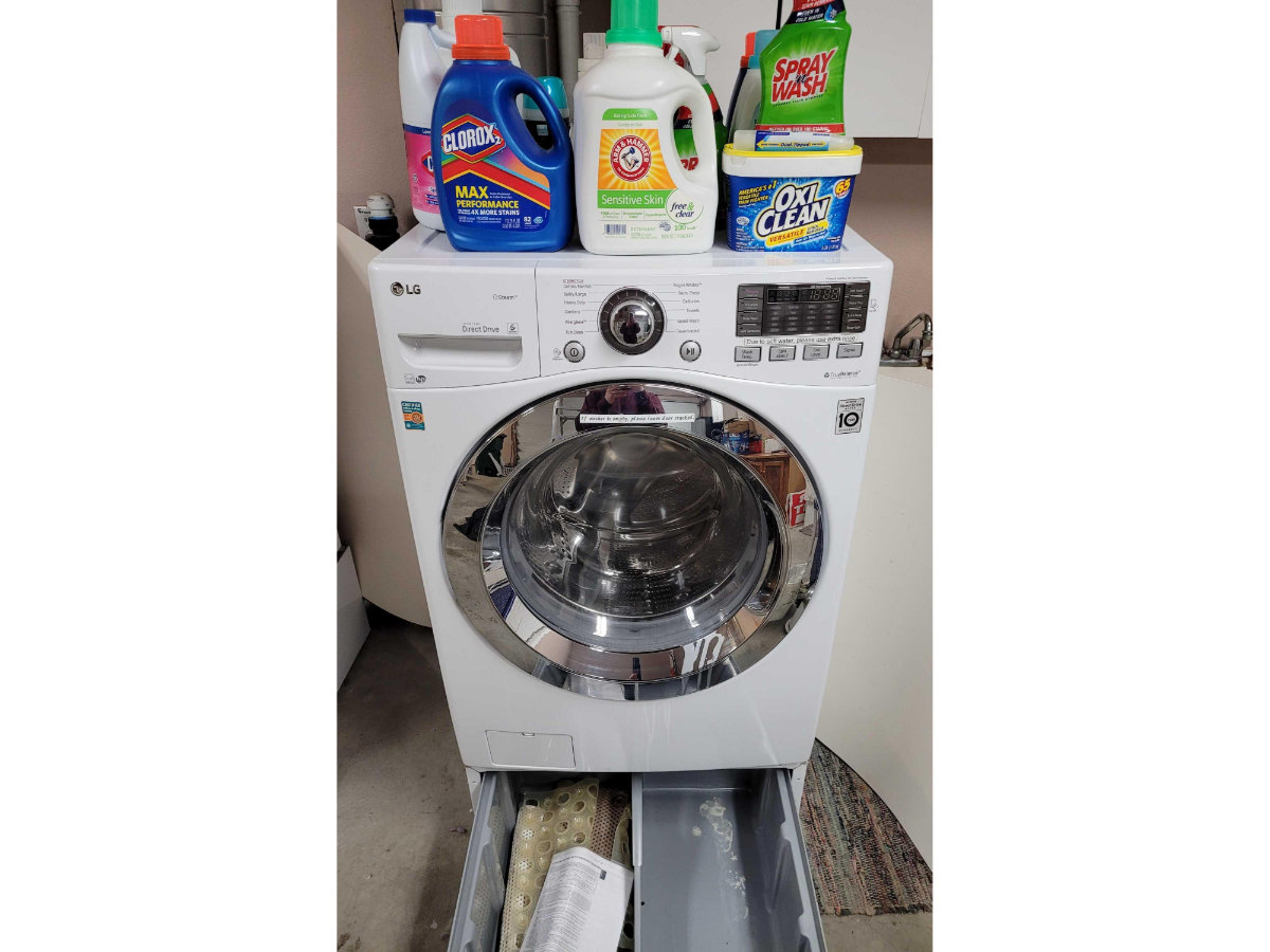 Image for Gail Niebrugge Living Estate Auction