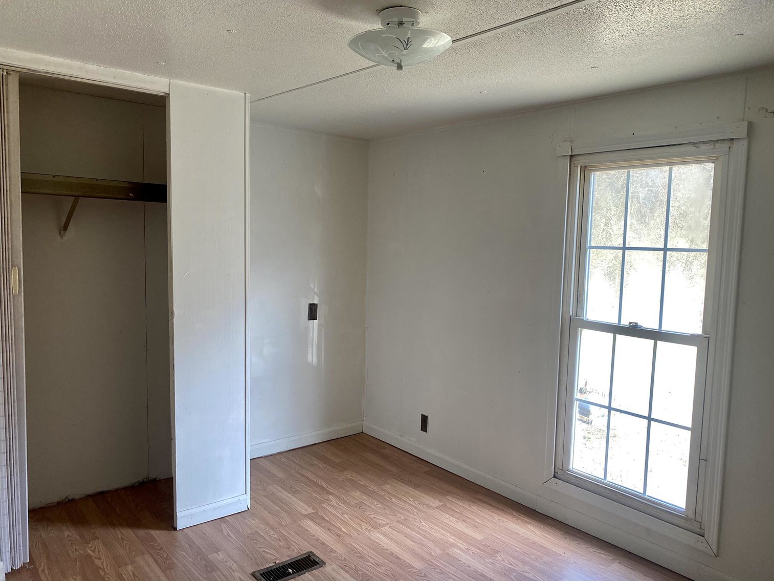 Image for SOLD $28,600 - 2 Homes & Income Generating Lots Being Sold to the High Bidder