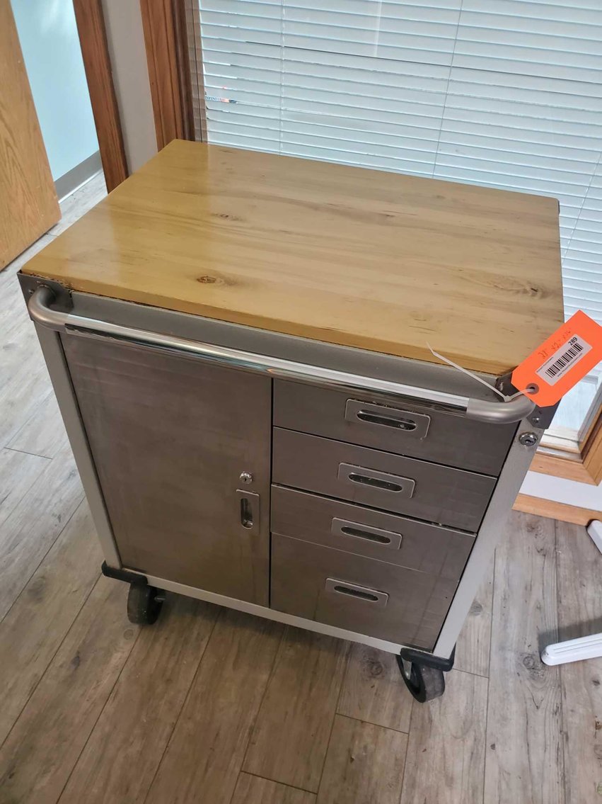 Image for Restaurant related, Furniture & more-DePere 1 of 2 auctions