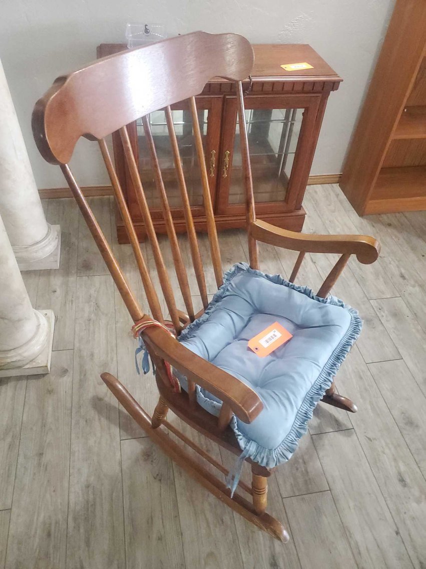 Image for Restaurant related, Furniture & more-DePere 1 of 2 auctions