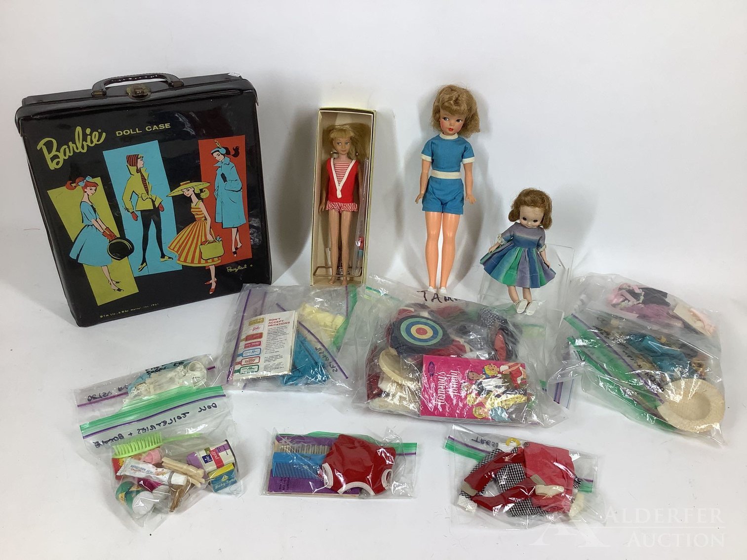 Image for Modern and Collectible Dolls | February 18, 2021 at 8:00 PM