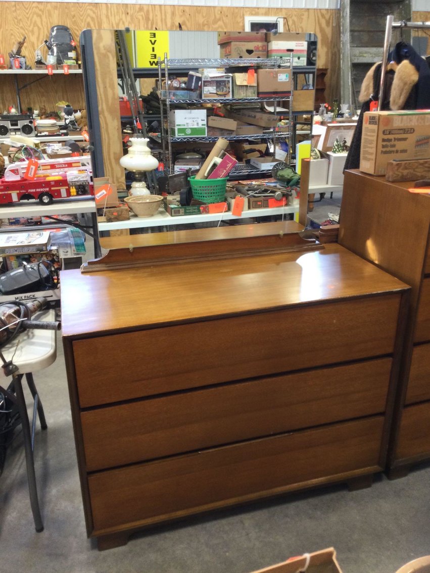 Image for Trailer, Furniture, Collectibles, Household-New building South