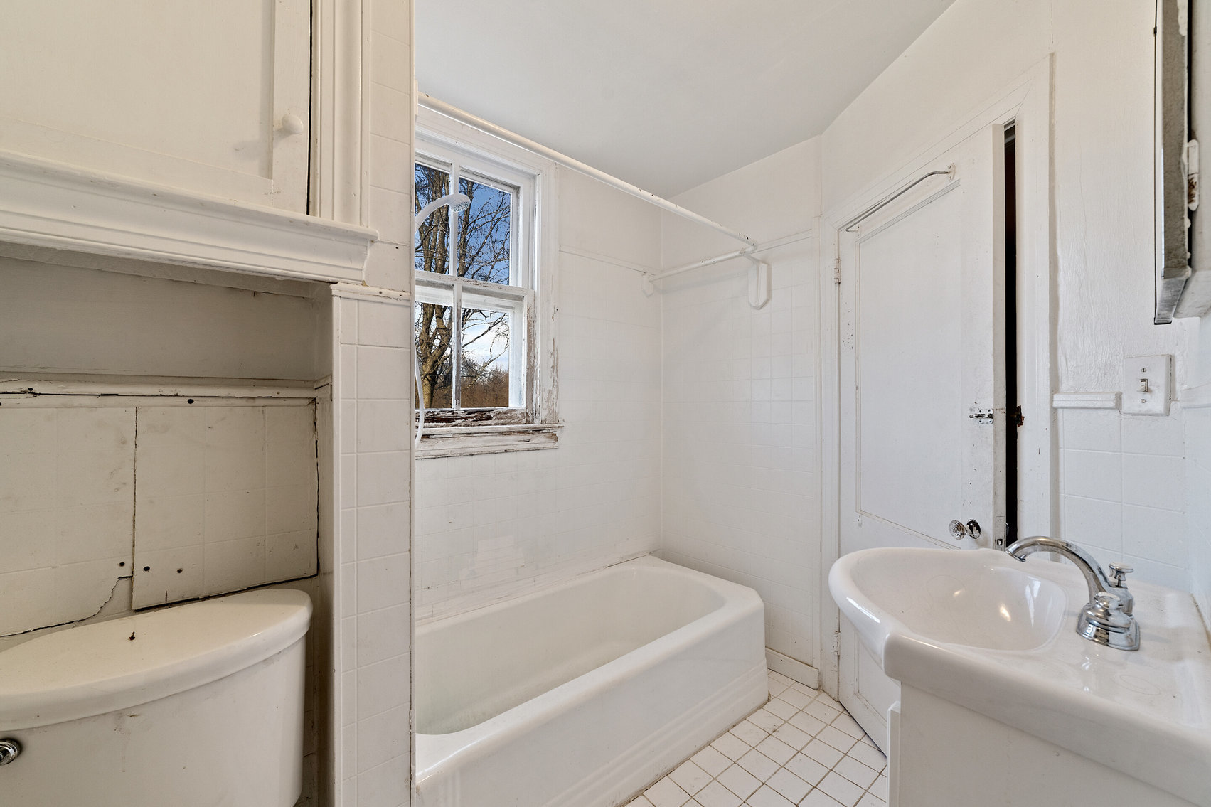 Image for 109 +/- Acres w/3 BR/2 BA Farm House, Outbuildings & Grapevines/Vineyard--Essex County, VA