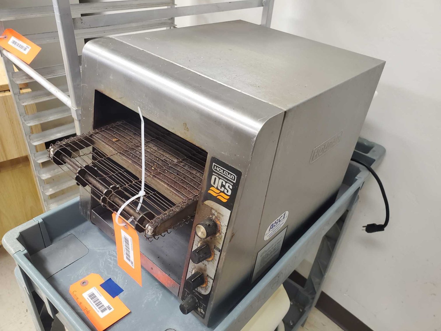 Image for Restaurant Equipment, Medical related, Wheel chairs, Scooters, Furniture & more DePere-2 of 2 auctions