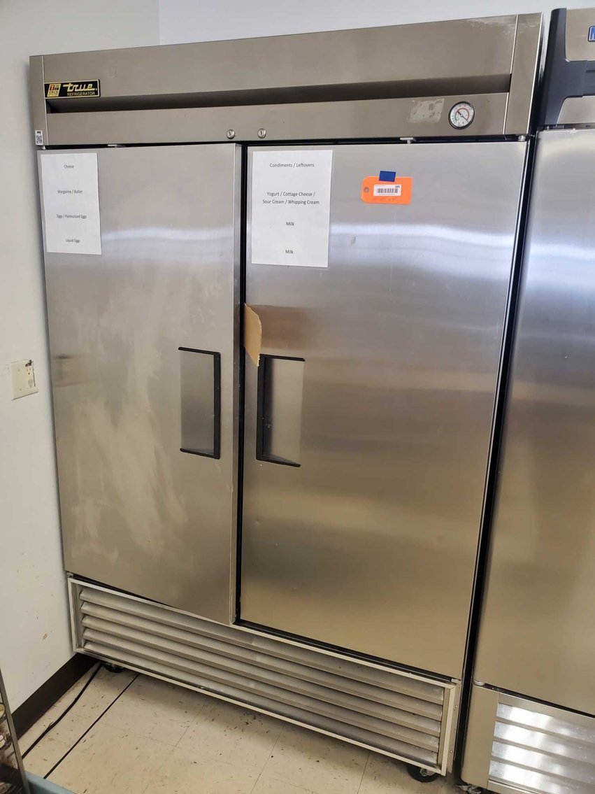 Image for Restaurant Equipment, Medical related, Wheel chairs, Scooters, Furniture & more DePere-2 of 2 auctions