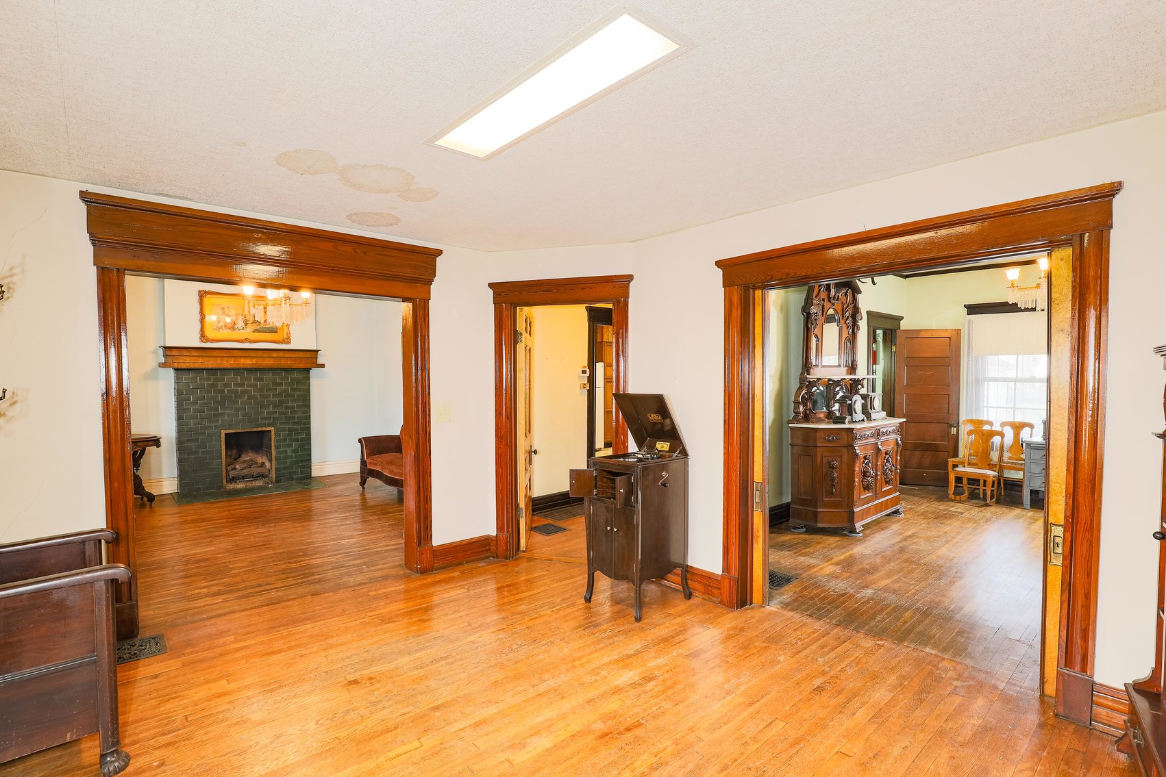 Image for Absolute Real Estate Auction - 4802 S. 4th St., 40214 (Just off Southern Parkway)