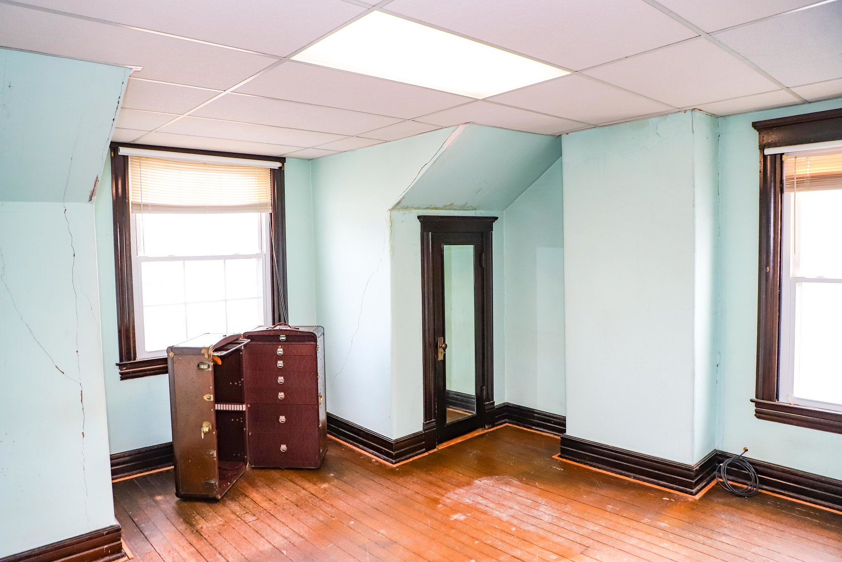 Image for Absolute Real Estate Auction - 4802 S. 4th St., 40214 (Just off Southern Parkway)