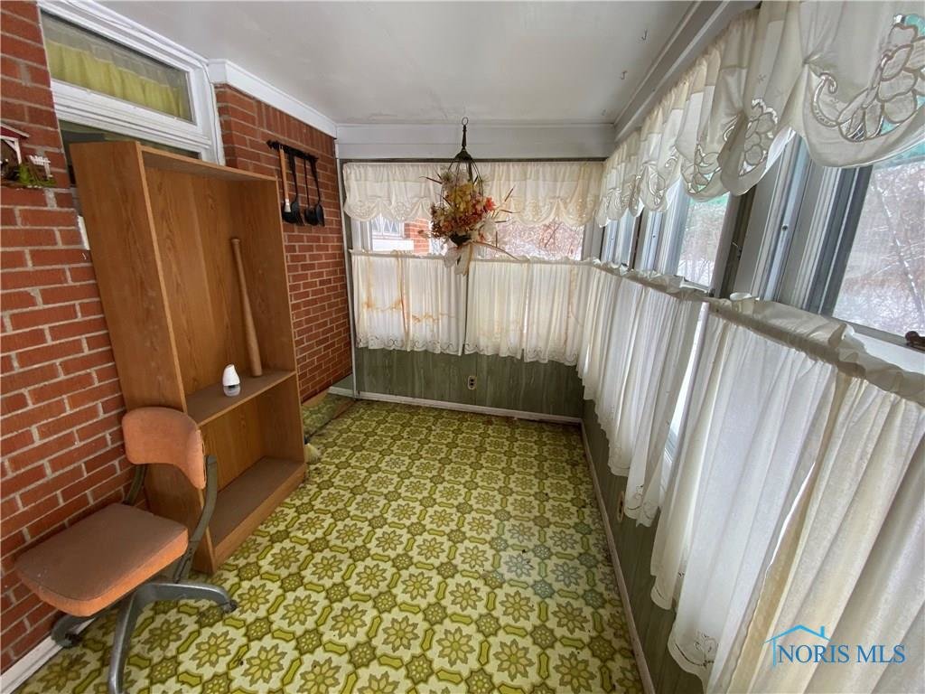 Image for MIN BID AUCTION $50,000! 7749 W CENTRAL AVE