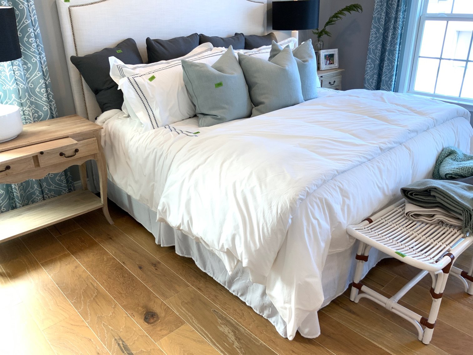 Image for Outstanding Van Metre Model Home Furniture Auction