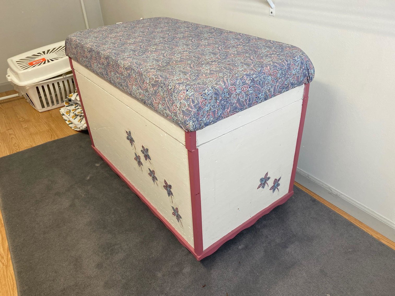 Image for Furniture, Collectibles, Household-Division St