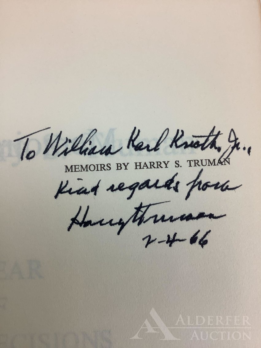 Image for Autographs | March 3, 2021at 8:00 PM