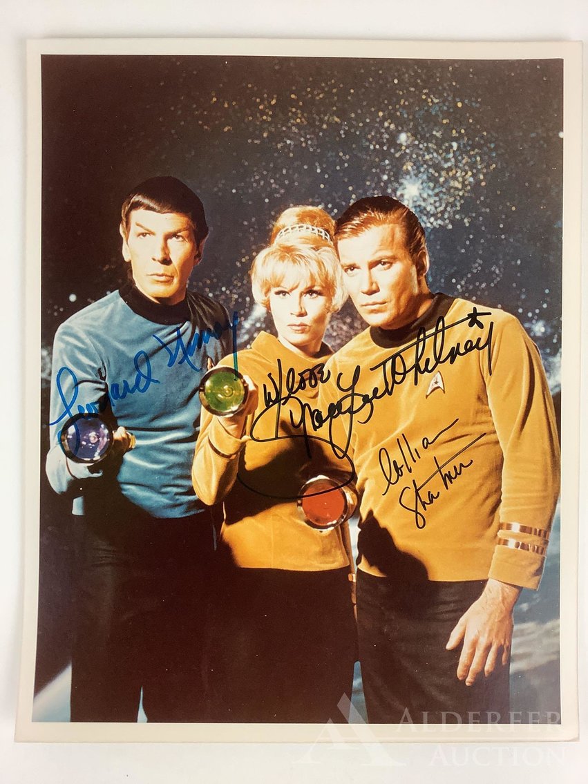 Image for Autographs | March 3, 2021at 8:00 PM