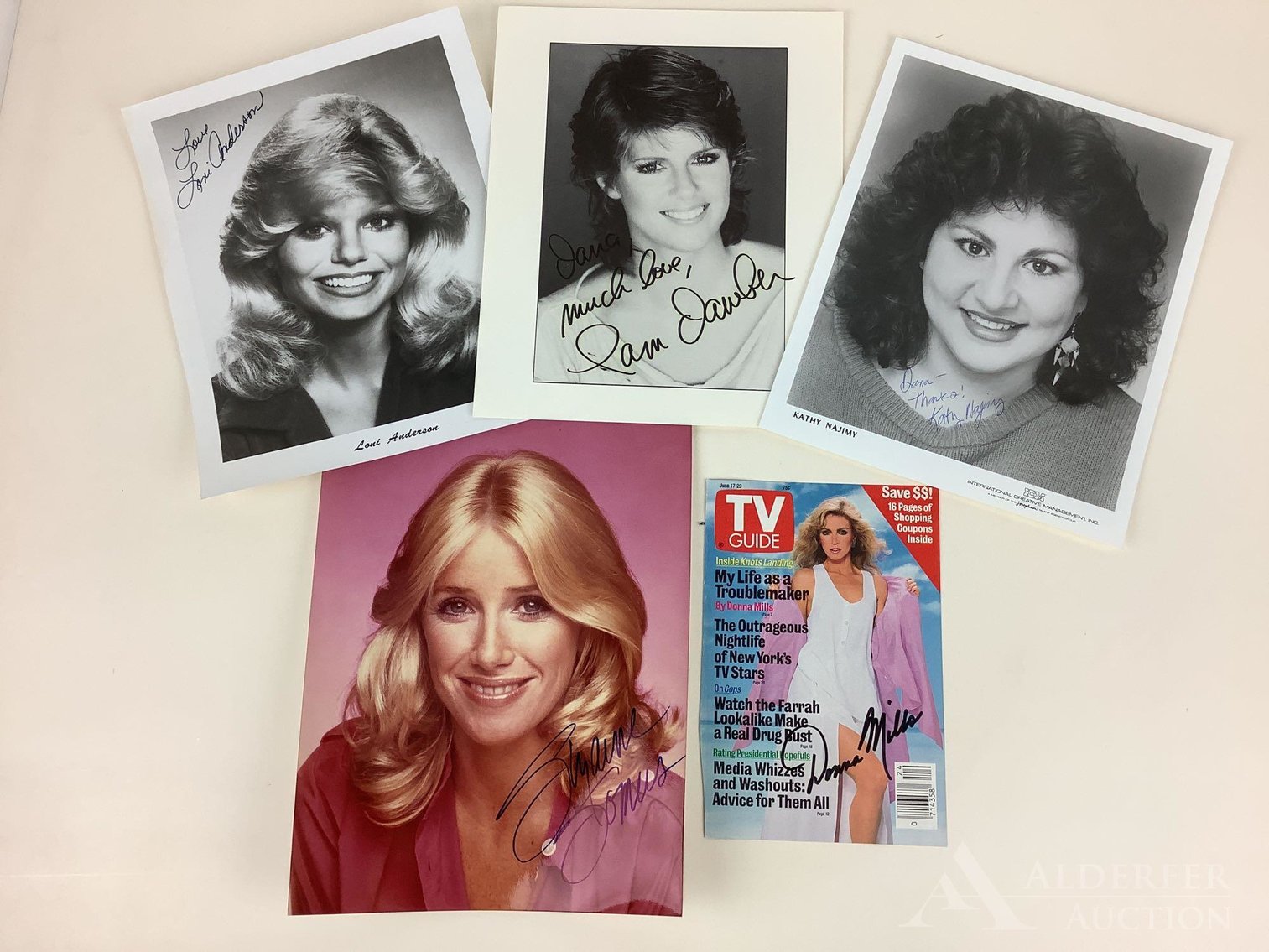 Image for Autographs | March 3, 2021at 8:00 PM