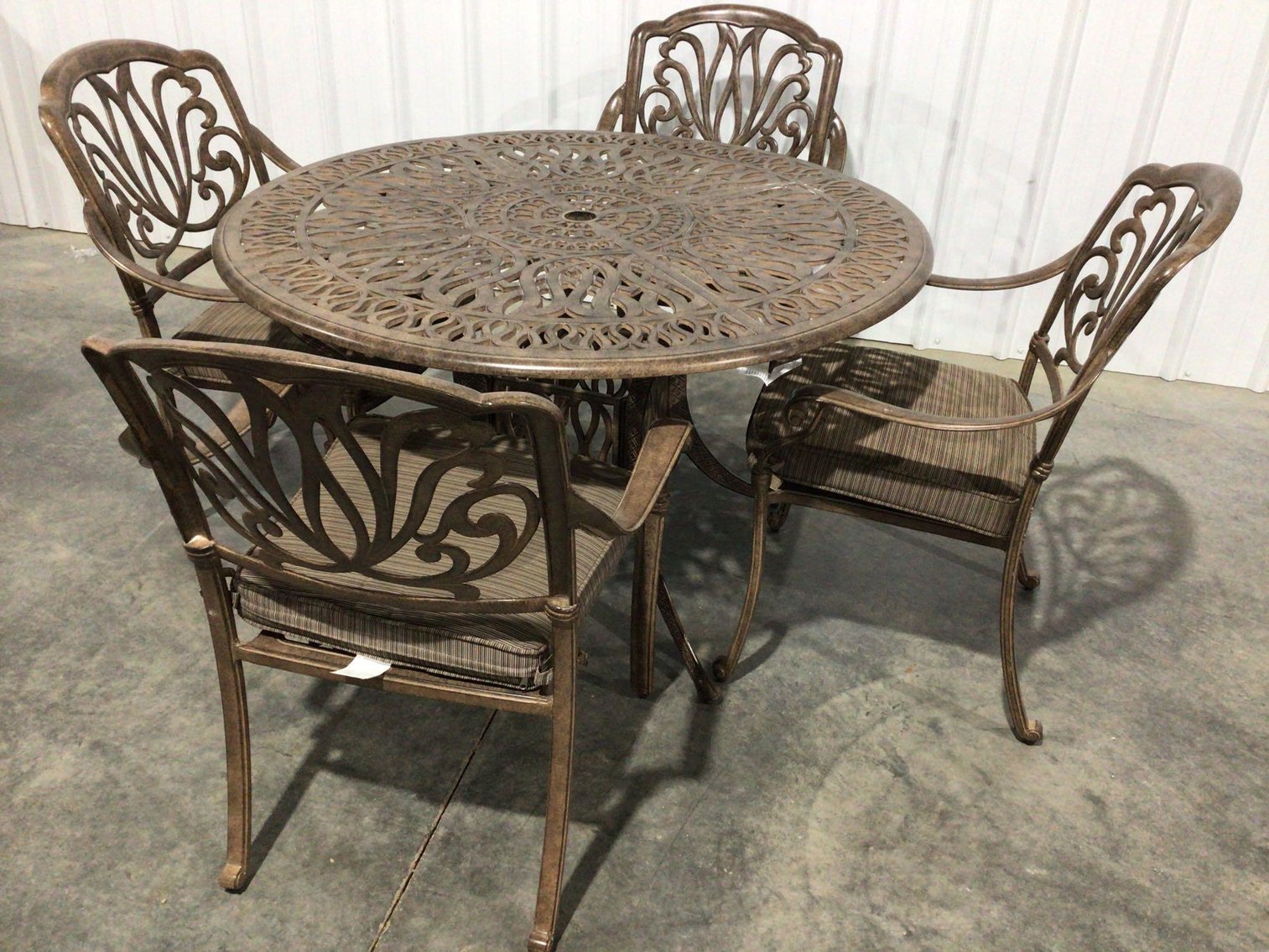 Image for On-Line Consignment Auction