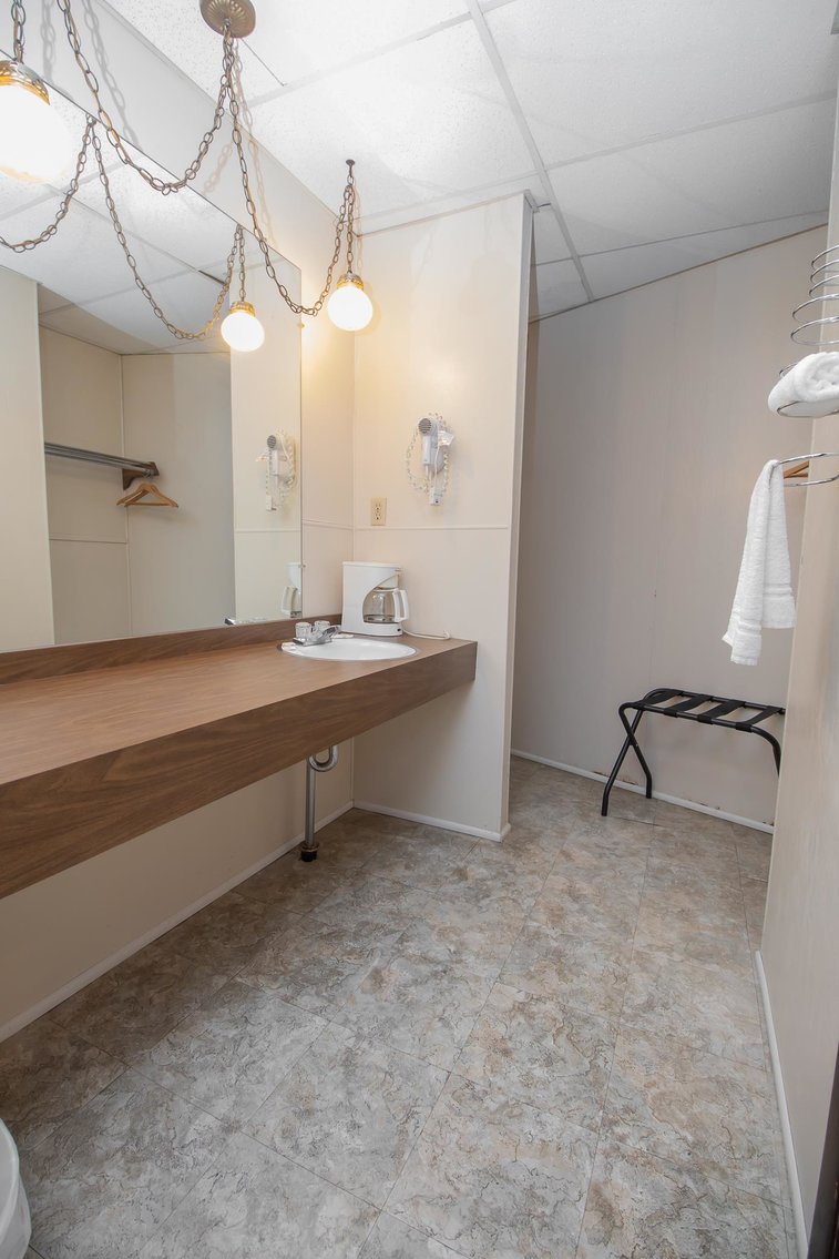 Image for SOLD $445,500 - The Greenbrier Motel – Sells to the Highest Bidder